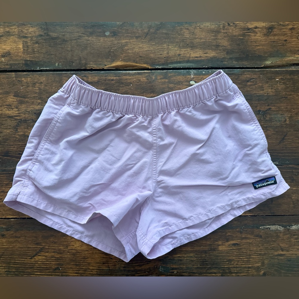 Women’s Patagonia Barely Baggies Shorts 2.5”, Light Pink, Size Small